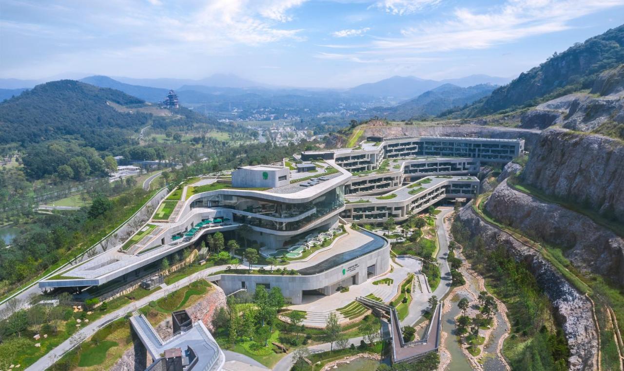 Banyan Tree Nanjing Garden Expo Hotel Exterior photo