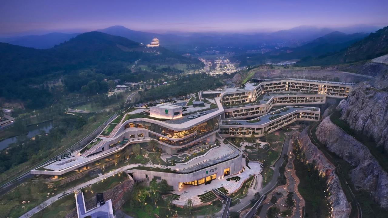 Banyan Tree Nanjing Garden Expo Hotel Exterior photo